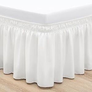 NWT Queen RIMELA white bed skirt